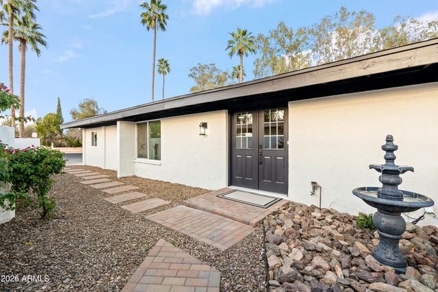 611 W GIBRALTAR Lane, Phoenix, AZ 85023