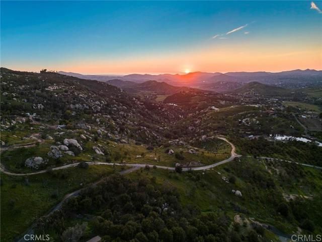 15735 Highland Valley Rd, Escondido, CA 92025