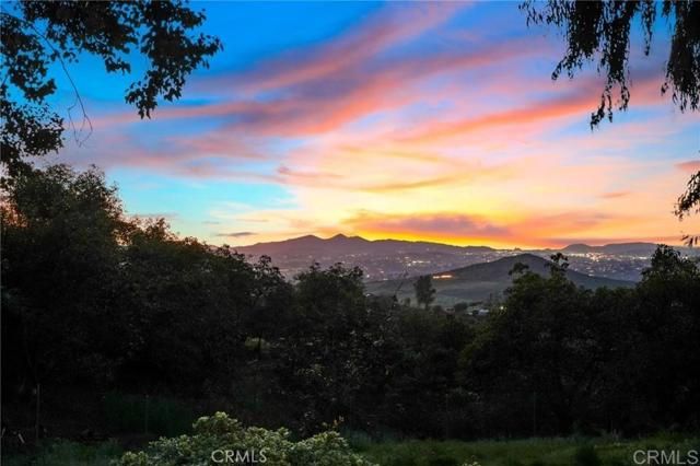 15735 Highland Valley Rd, Escondido, CA 92025