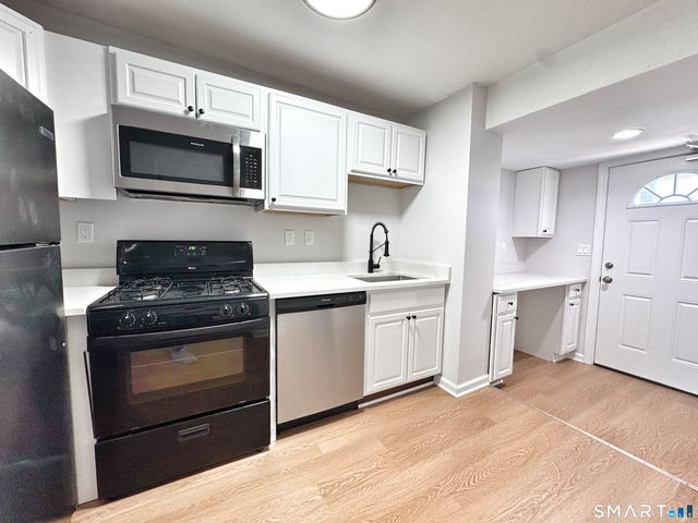 127-131 Harbor Avenue 5, Norwalk, CT 06850