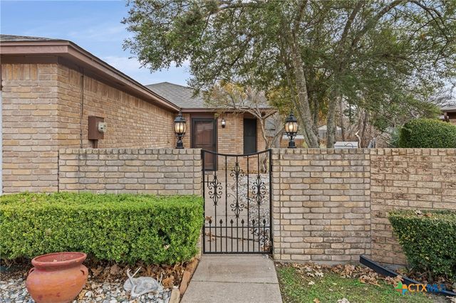 3923 River Oaks Circle, Temple, TX 76504