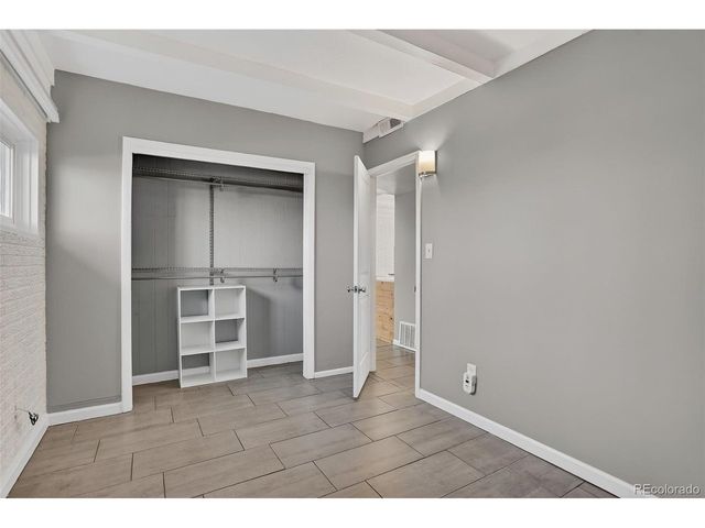 1040 N Stuart St, Denver, CO 80204