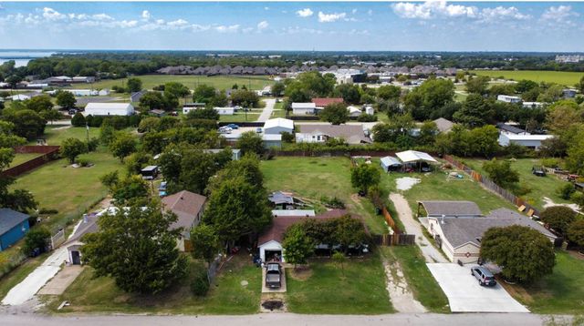 116 Maxwell Road, Hackberry, TX 75036