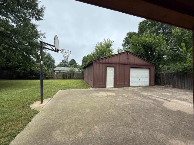 79 Pear Street, Cabot, AR 72023