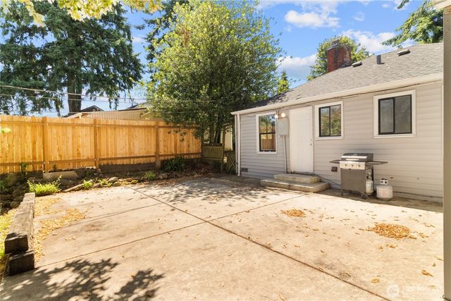 12656 74th Place S, Seattle, WA 98178