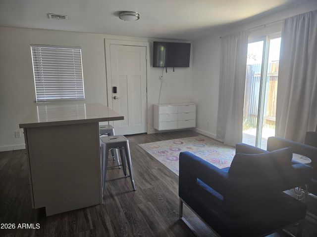 2333 N 12TH Street 2, Phoenix, AZ 85006