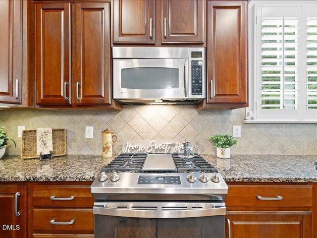 200 Gibson Lane, Clayton, NC 27527