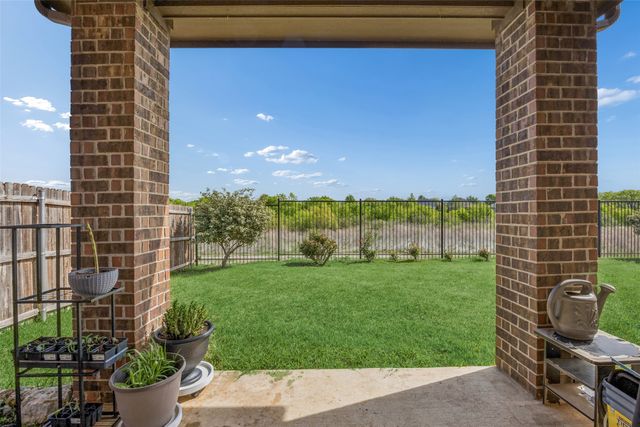 9220 Bronze Meadow Drive, Fort Worth, TX 76131