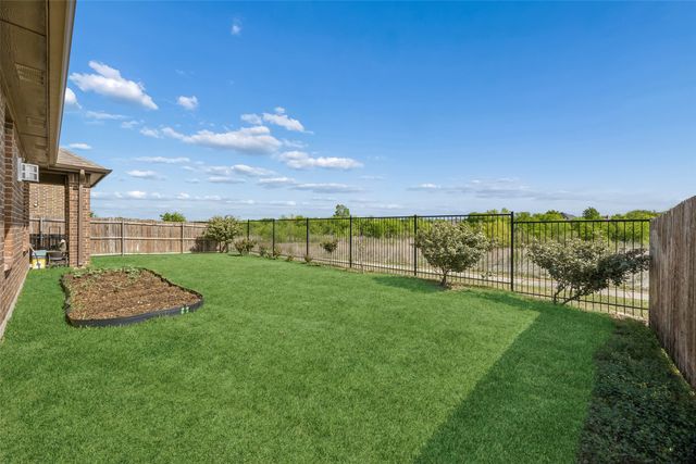 9220 Bronze Meadow Drive, Fort Worth, TX 76131