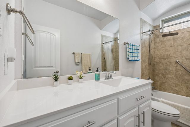 9220 Bronze Meadow Drive, Fort Worth, TX 76131
