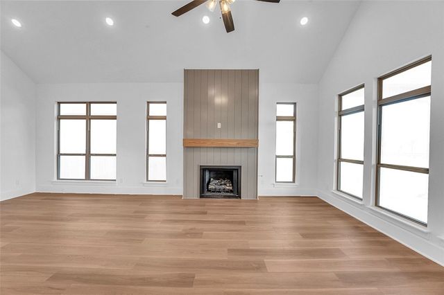 434 Fox Trail, Elm Springs, AR 72762