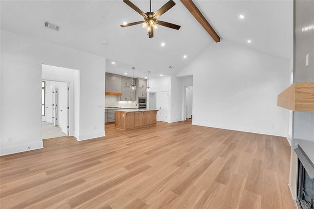 434 Fox Trail, Elm Springs, AR 72762