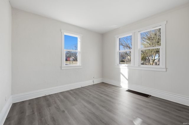 1829 Hoagland Avenue, Fort Wayne, IN 46802