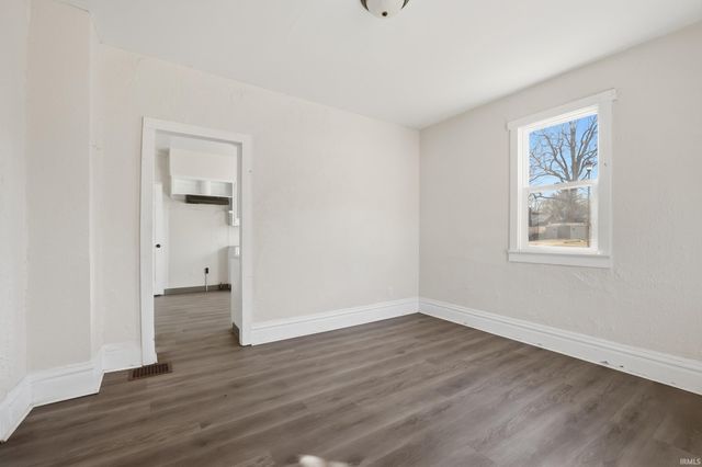 1829 Hoagland Avenue, Fort Wayne, IN 46802