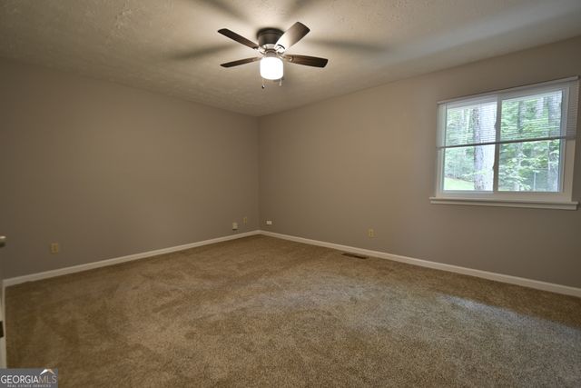 459 Ridgetop Drive NW, Acworth, GA 30102