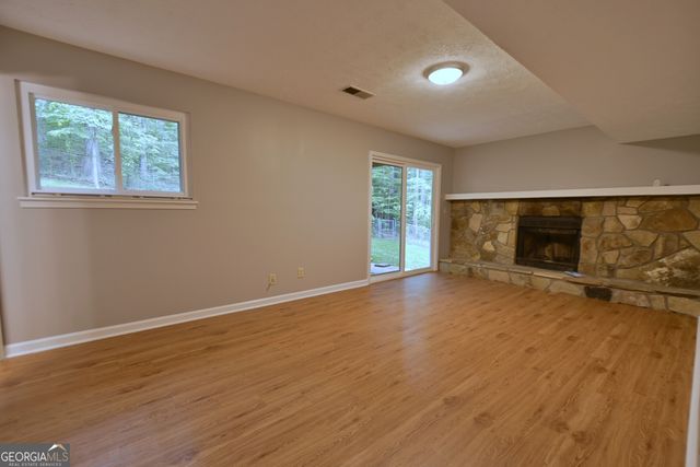 459 Ridgetop Drive NW, Acworth, GA 30102