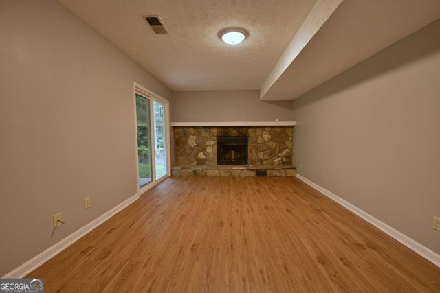 459 Ridgetop Drive NW, Acworth, GA 30102