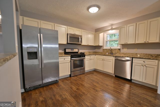 459 Ridgetop Drive NW, Acworth, GA 30102