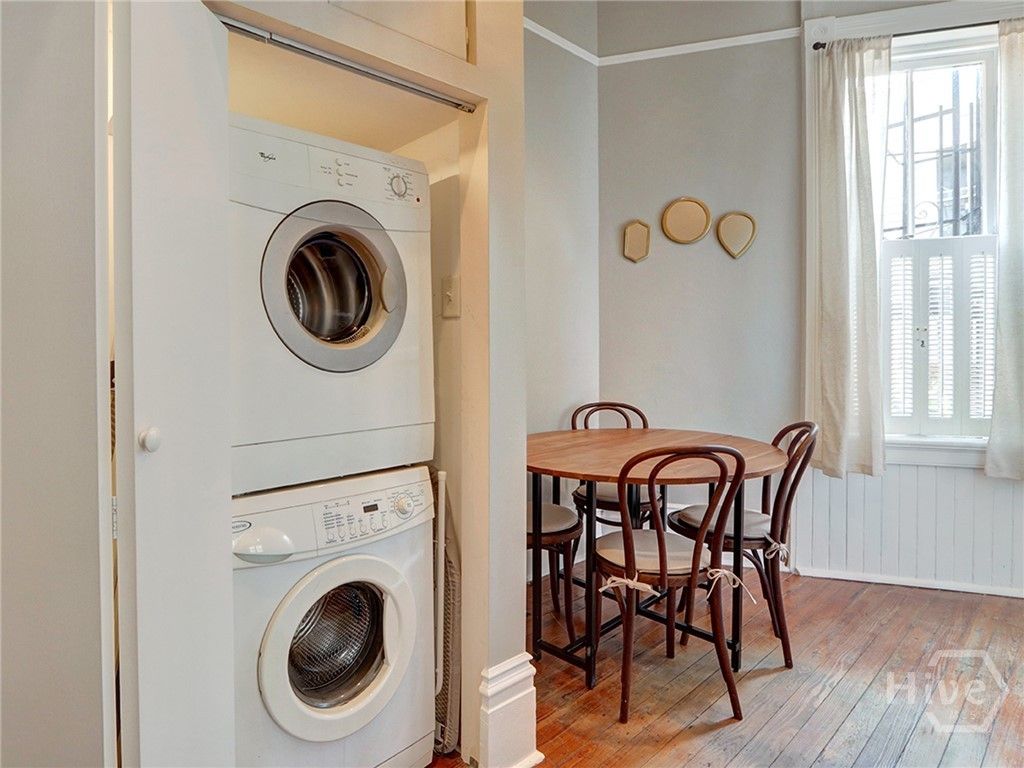 Image 12 of property listing at 109 W Bolton Street A, Savannah, GA 31401