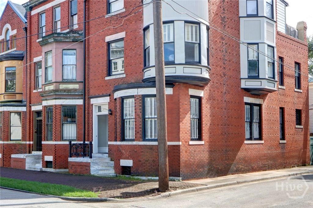 Image 2 of property listing at 109 W Bolton Street A, Savannah, GA 31401