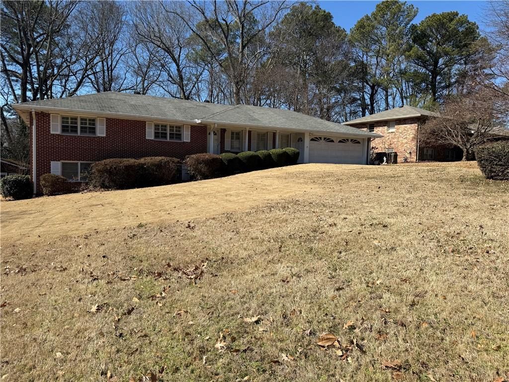 2372 Midvale Circle, Tucker, GA 30084