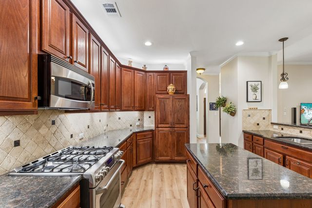 6501 Falcon Crest Lane, Sachse, TX 75048