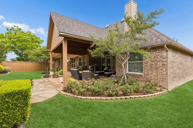 6501 Falcon Crest Lane, Sachse, TX 75048