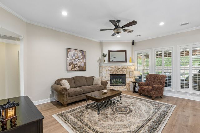 6501 Falcon Crest Lane, Sachse, TX 75048