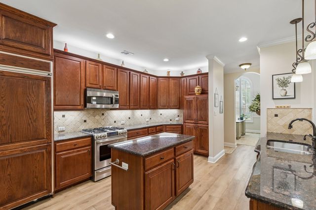 6501 Falcon Crest Lane, Sachse, TX 75048