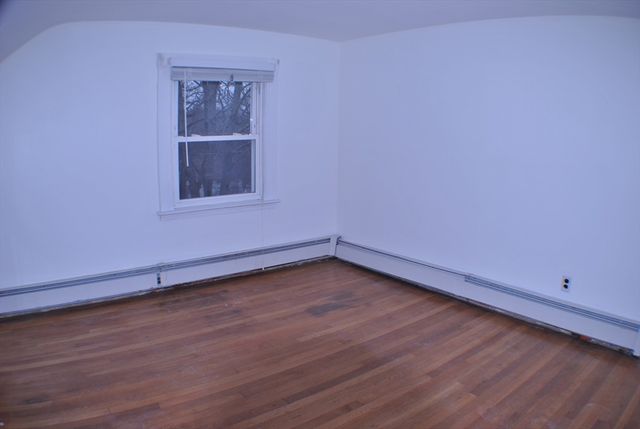 21 Goldsmith Ave, Beverly, MA 01915