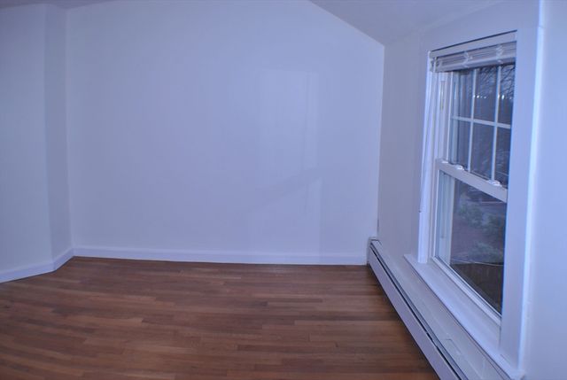 21 Goldsmith Ave, Beverly, MA 01915