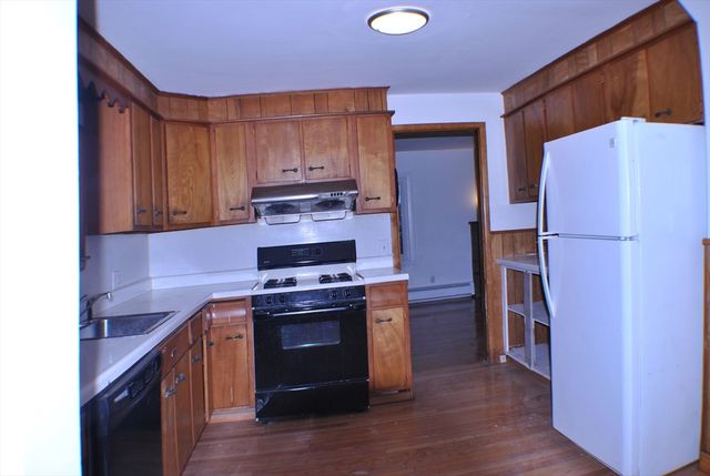 21 Goldsmith Ave, Beverly, MA 01915