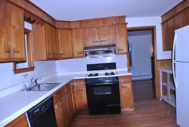 21 Goldsmith Ave, Beverly, MA 01915