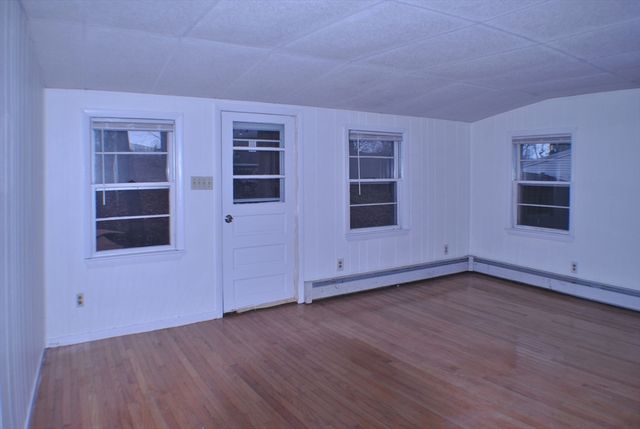 21 Goldsmith Ave, Beverly, MA 01915