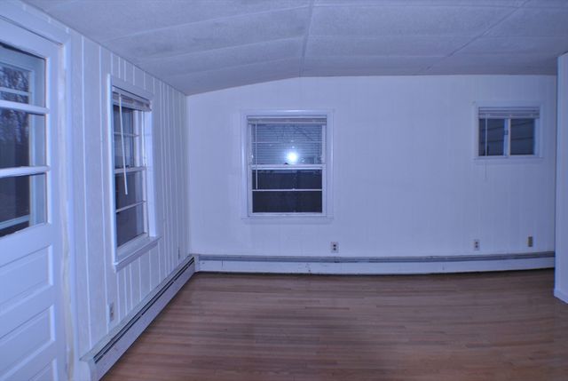 21 Goldsmith Ave, Beverly, MA 01915