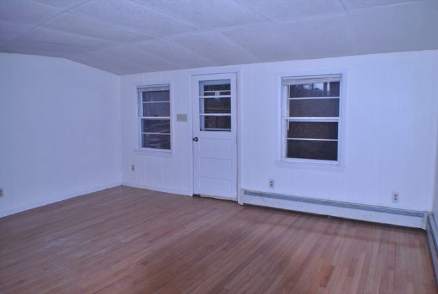 21 Goldsmith Ave, Beverly, MA 01915