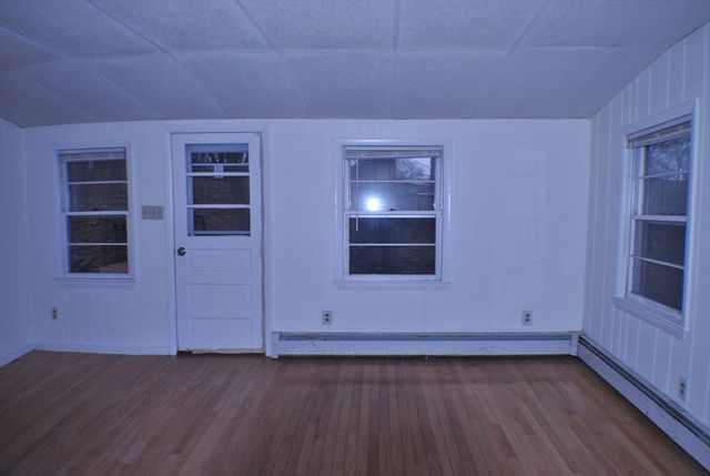 21 Goldsmith Ave, Beverly, MA 01915