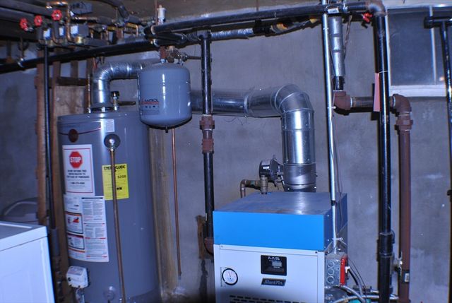 21 Goldsmith Ave, Beverly, MA 01915