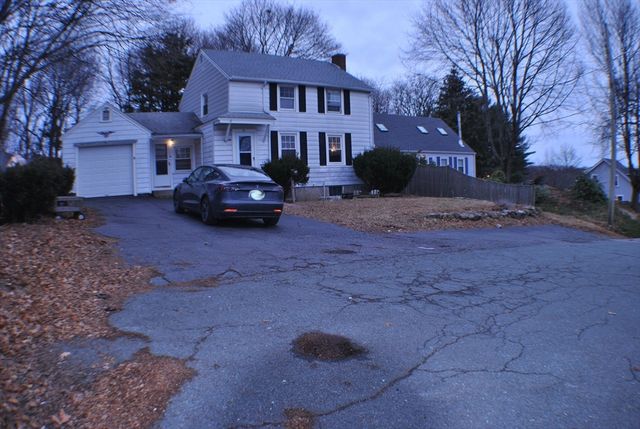 21 Goldsmith Ave, Beverly, MA 01915