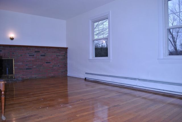 21 Goldsmith Ave, Beverly, MA 01915