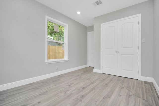2707 Mcnay Drive, Pasadena, TX 77506