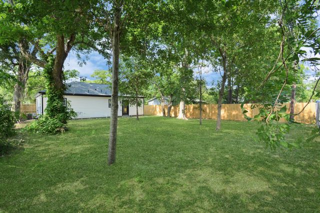 2707 Mcnay Drive, Pasadena, TX 77506