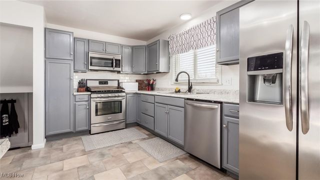 350 Walker Drive, Zanesville, OH 43701