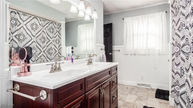 350 Walker Drive, Zanesville, OH 43701