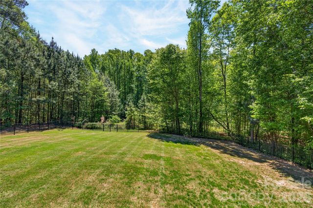 185 Belfry Loop, Mooresville, NC 28117