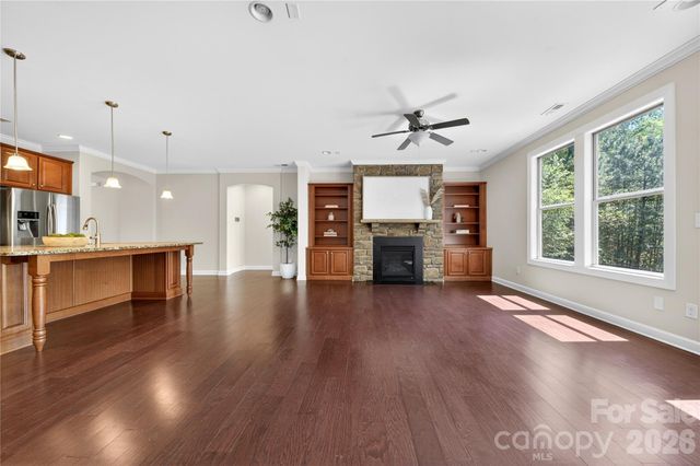185 Belfry Loop, Mooresville, NC 28117