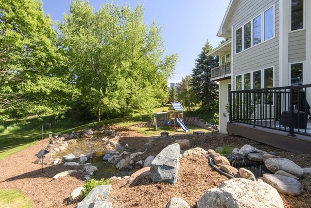 1333 N Riverline DRIVE, Oconomowoc, WI 53066