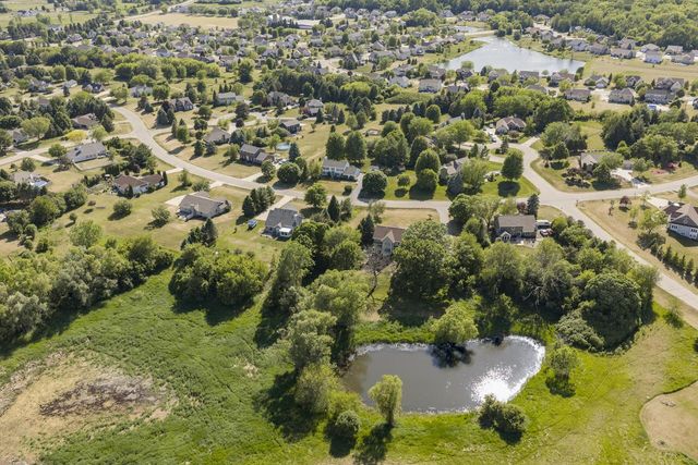 1333 N Riverline DRIVE, Oconomowoc, WI 53066