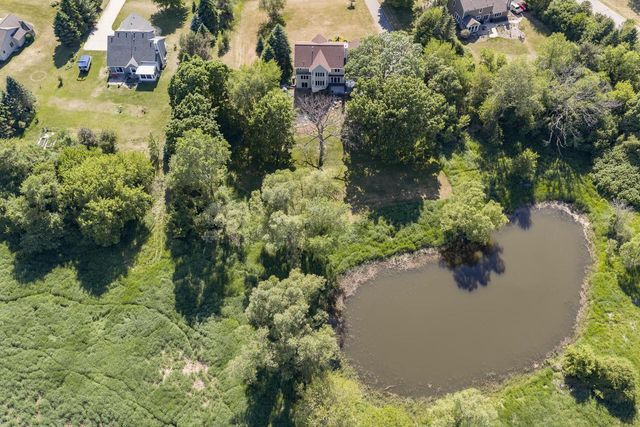 1333 N Riverline DRIVE, Oconomowoc, WI 53066