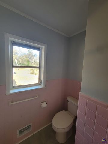 161 E Cherry Street, Cochran, GA 31014